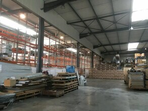 Light Industrial in Blanquefort for sale Interior Photo- Image 1 of 1