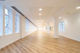 27-32 Old Jewry, London to rent Interior Photo- Image 2 of 4