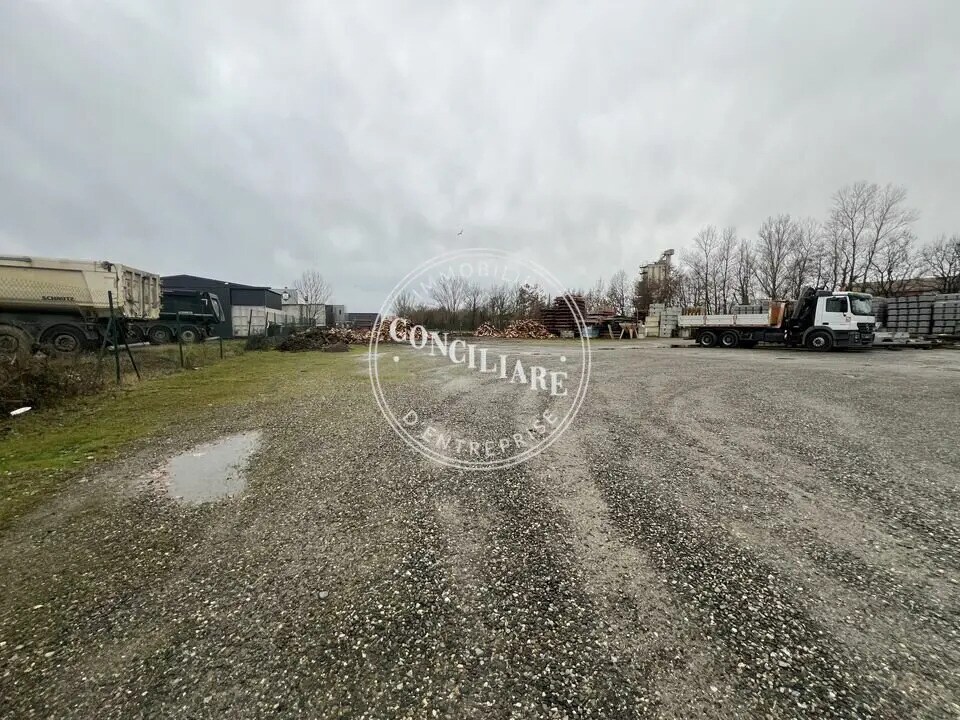 Industrial in Portet-sur-Garonne to rent Building Photo- Image 1 of 6