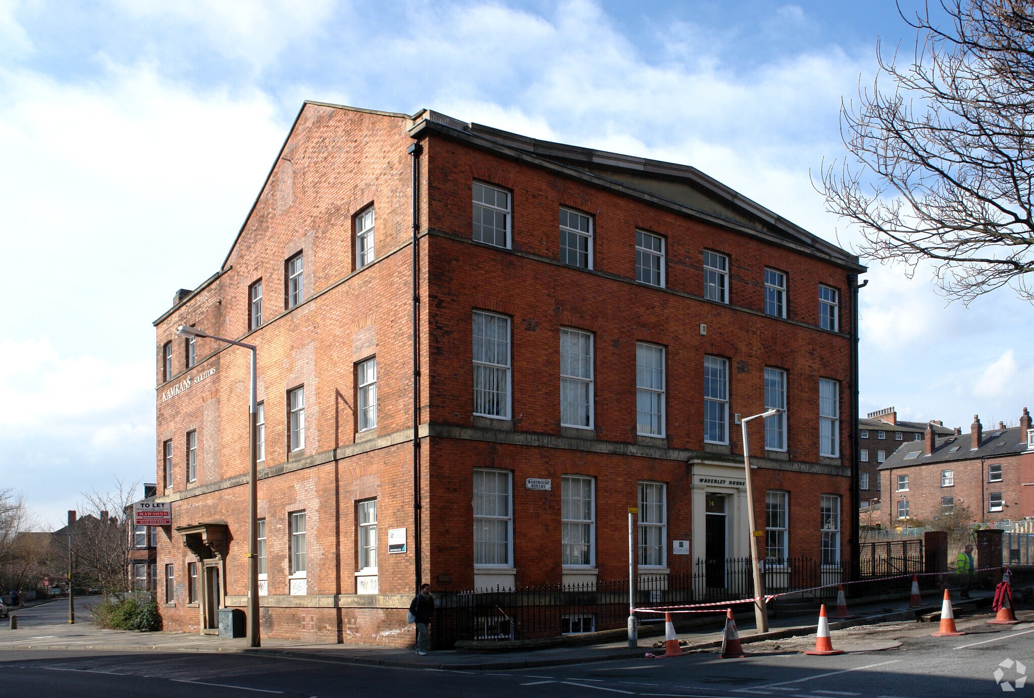 14 Woodhouse Sq, Leeds for sale Primary Photo- Image 1 of 1