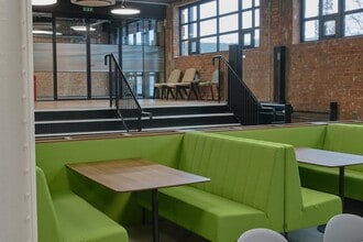 Kimpton Rd, Luton to rent Interior Photo- Image 2 of 13