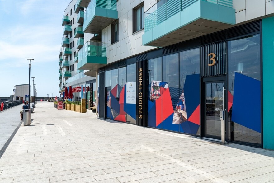 Brighton Marina, Brighton to rent - Building Photo - Image 2 of 8