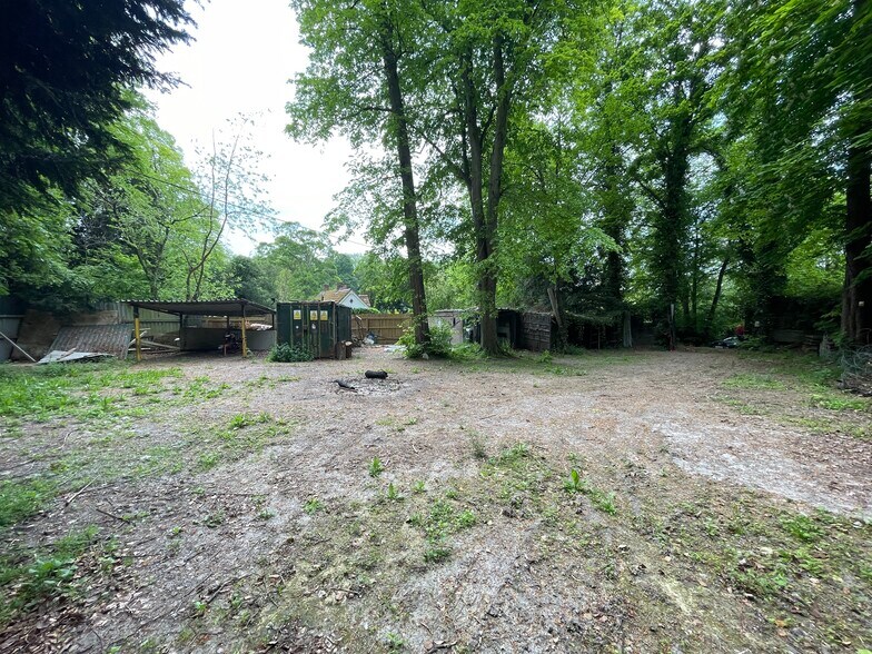 Elston Ln, Shrewton to rent - Building Photo - Image 2 of 3