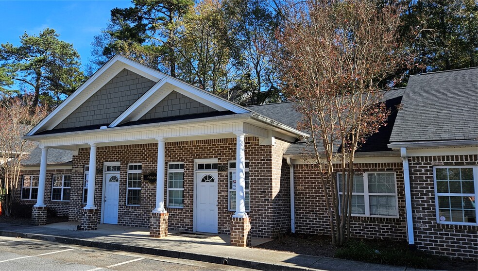 407 E Maple St, Cumming, GA for rent - Building Photo - Image 1 of 36