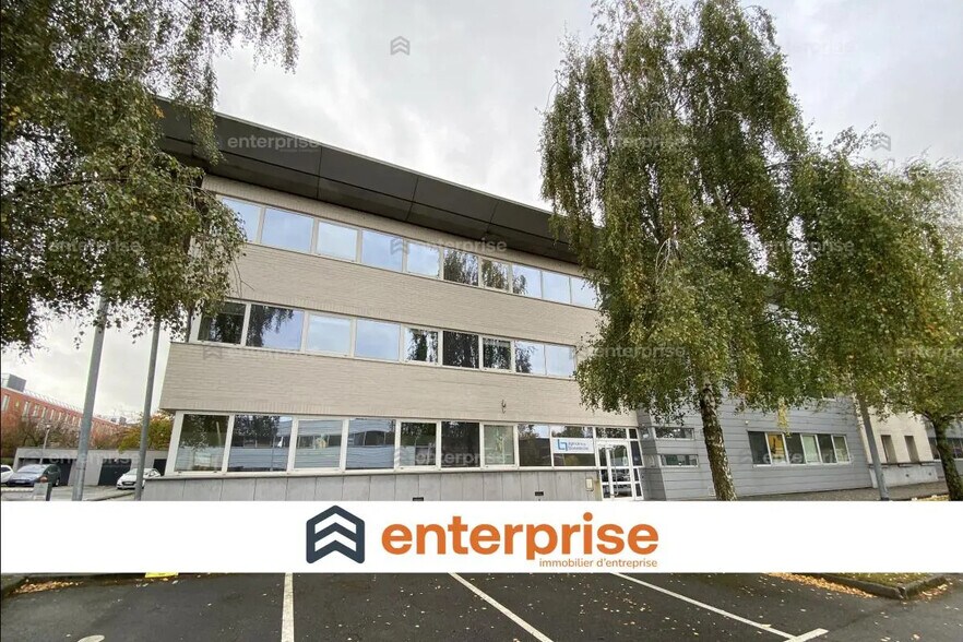 Office in Loos to rent - Building Photo - Image 1 of 10