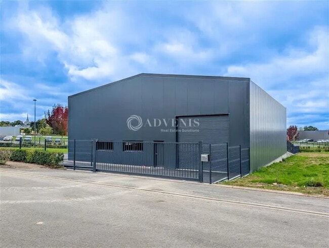 Vente Local d'activités 196 m² à 392 m²