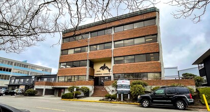 4039 21st Ave W, Seattle, WA for rent Building Photo- Image 1 of 10