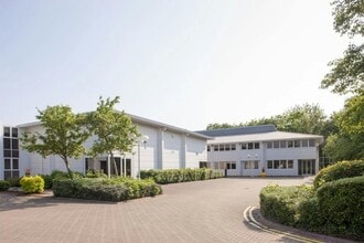 Ruscombe Ln, Reading to rent Building Photo- Image 2 of 6