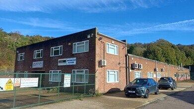 Holmestone Rd, Dover to rent Interior Photo- Image 1 of 11