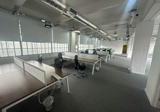 1 Gibb St, Birmingham to rent Interior Photo- Image 2 of 2