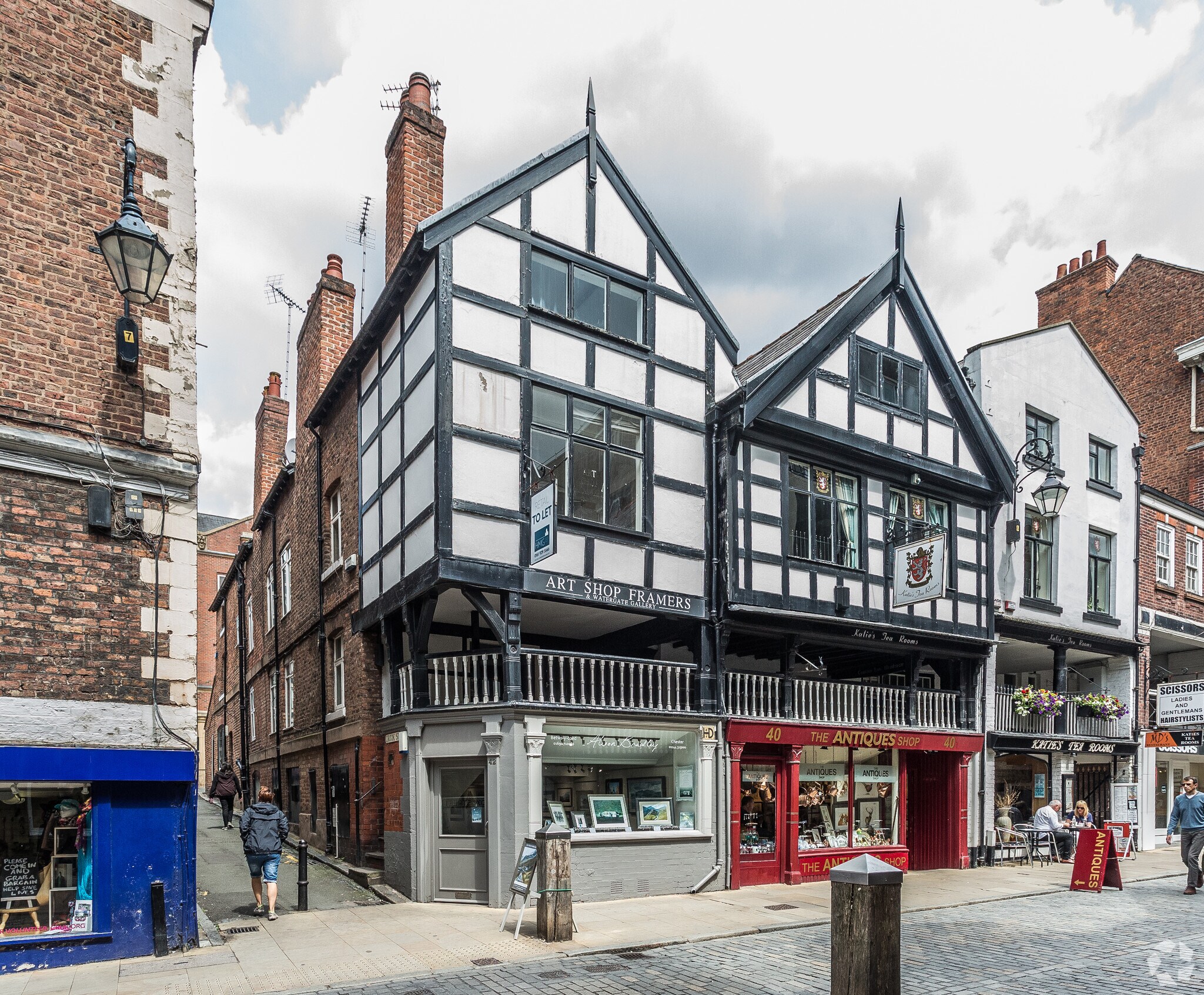 42 Watergate St, Chester to rent Primary Photo- Image 1 of 3