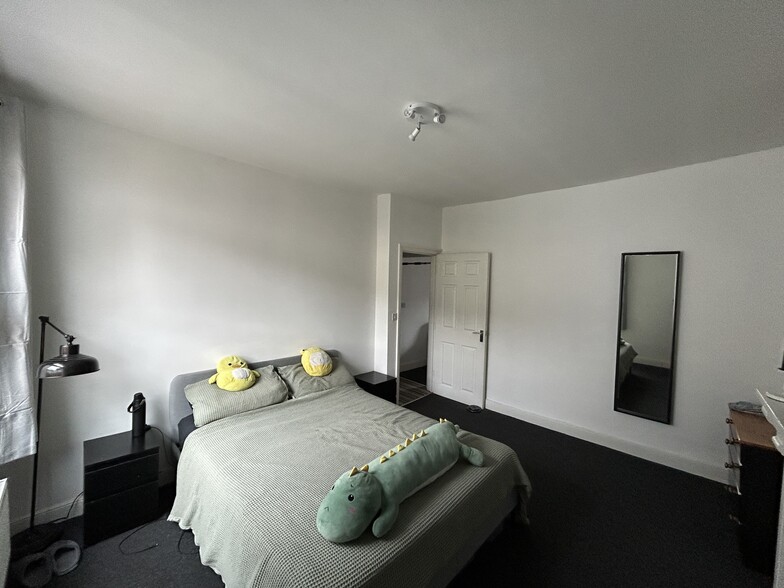 43 Gloucester Rd, Bristol for sale - Building Photo - Image 3 of 12