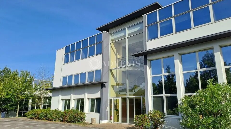 Office in Carquefou to rent - Building Photo - Image 1 of 7
