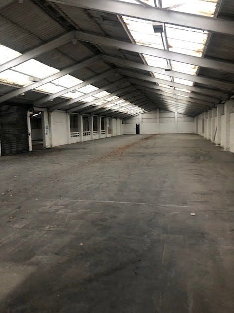 Richardshaw Road, Pudsey to rent Interior Photo- Image 1 of 1