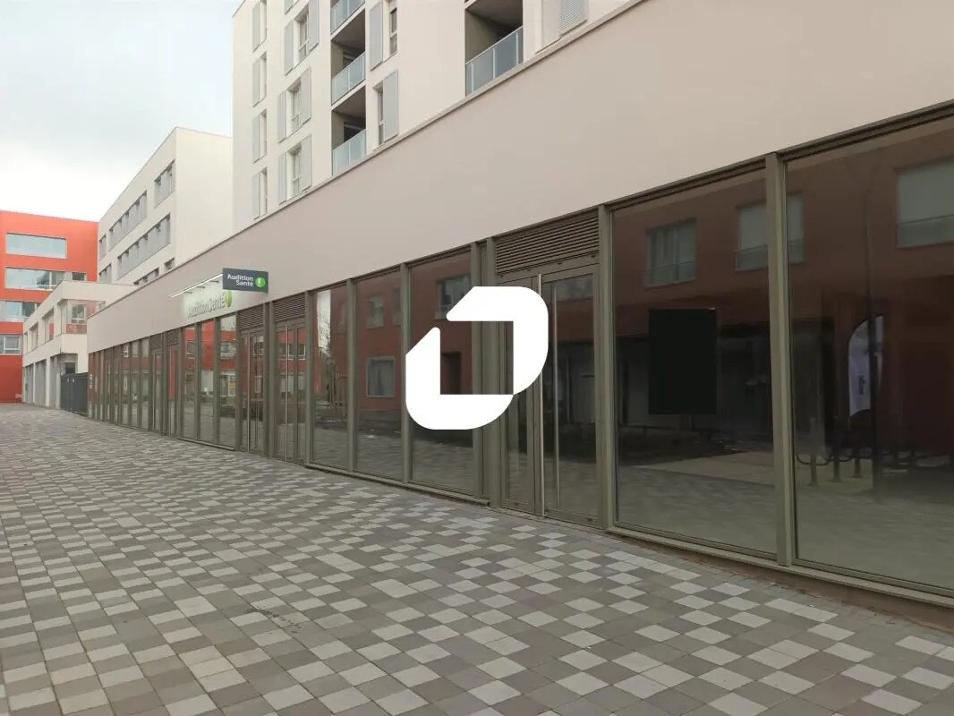 Retail in Lille for sale Building Photo- Image 1 of 7