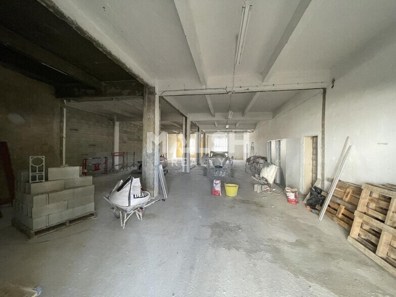 Light Industrial in Saint-Fons for sale - Building Photo - Image 2 of 13