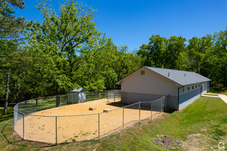 719 New Hope Church Rd, Chapel Hill, NC for sale - Building Photo - Image 3 of 20