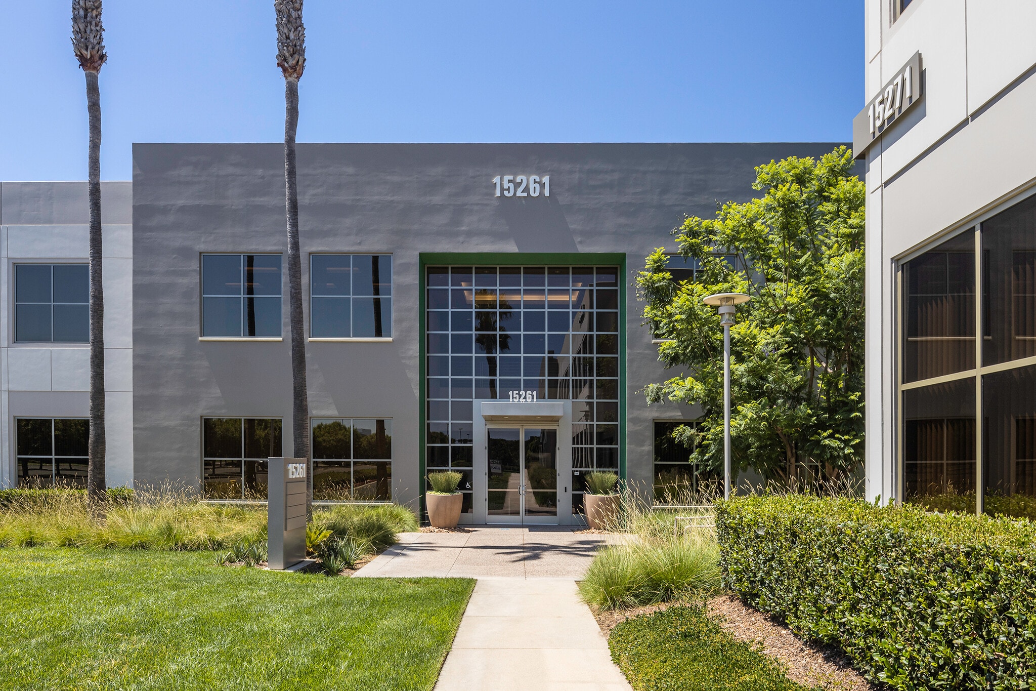 46 Discovery, Irvine, CA to rent Building Photo- Image 1 of 17