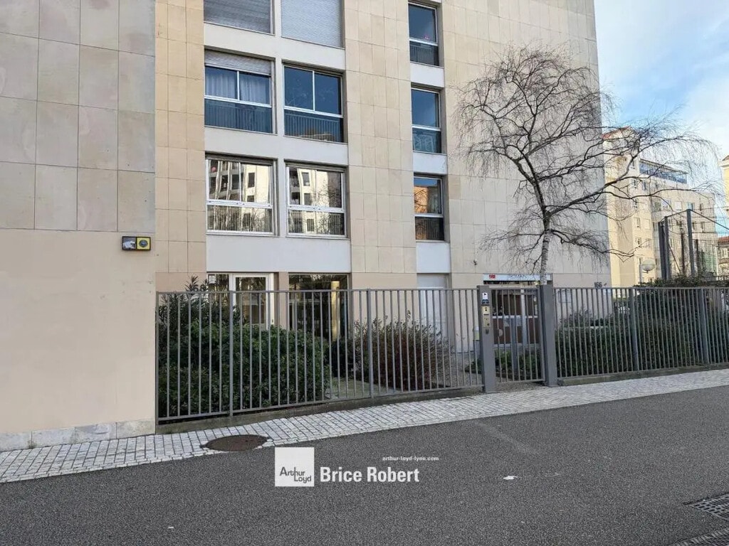 Location Bureaux 116 m² - Photo 1