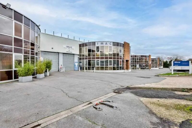 Light Industrial in Fontenay-sous-Bois to rent - Building Photo - Image 2 of 20