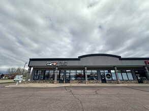 5215-5247 W 26th St, Sioux Falls, SD for rent Building Photo- Image 1 of 7