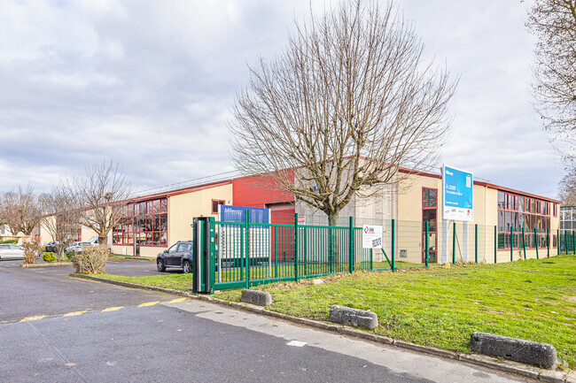 Location Local d'activités 434 m²