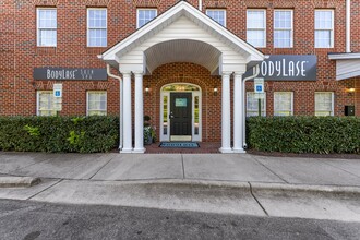 6531 Creedmoor Rd, Raleigh, NC for sale Primary Photo- Image 1 of 13