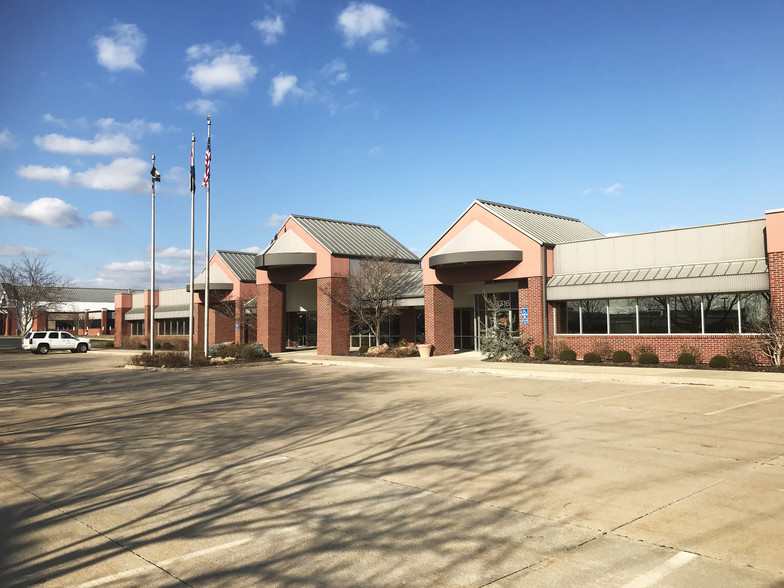 3316 Lemone Industrial Blvd, Columbia, MO for rent - Building Photo - Image 1 of 4