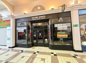 Commercial Rd, Portsmouth to rent Building Photo- Image 2 of 2