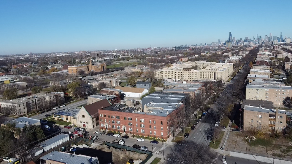 4750 S Michigan Ave, Chicago, IL for sale - Aerial - Image 2 of 11