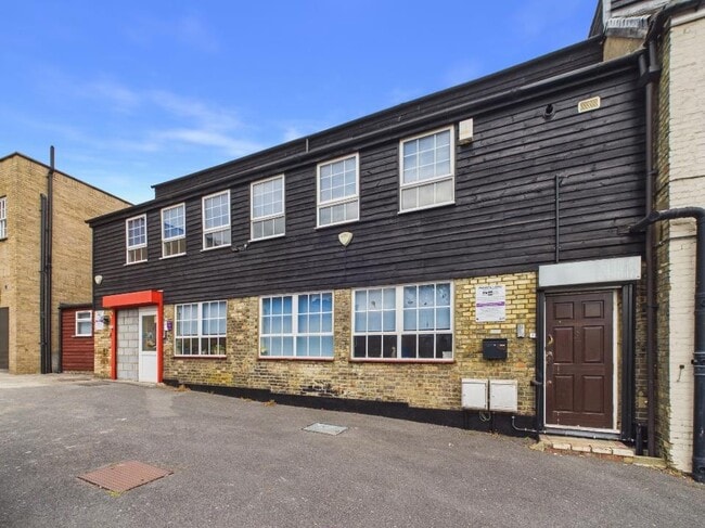 More details for 25 Tapster St, Barnet - Office to Rent