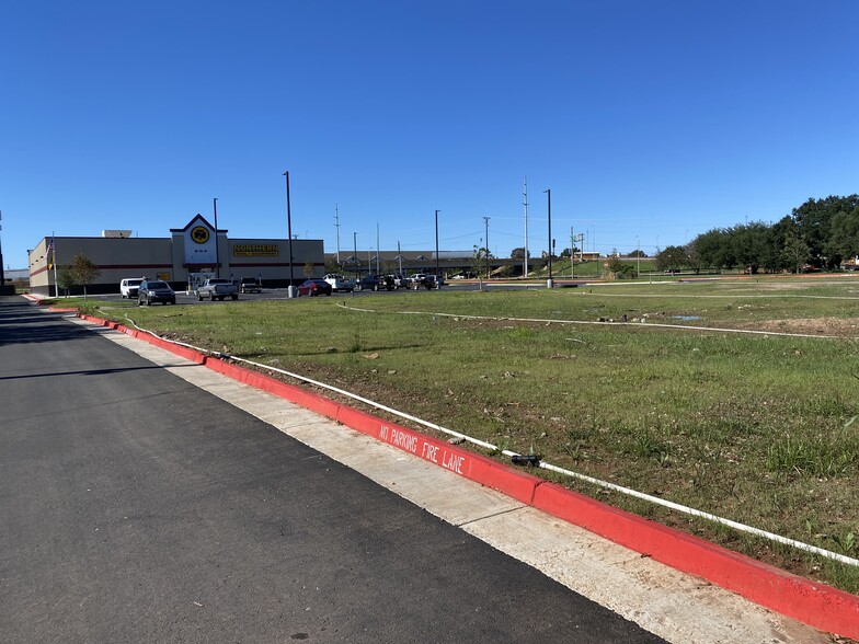 John Wesley Blvd, Bossier City, LA for sale - Building Photo - Image 2 of 4