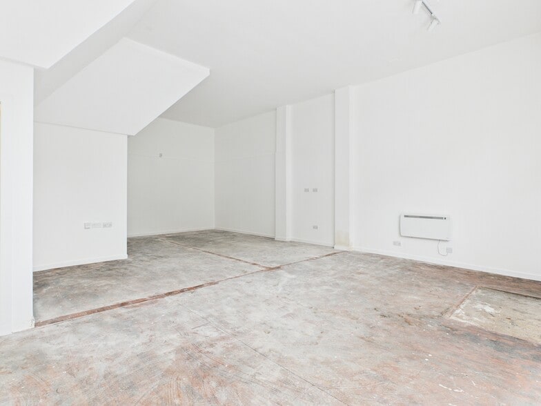 49 Rose St, Aberdeen to rent - Building Photo - Image 3 of 4