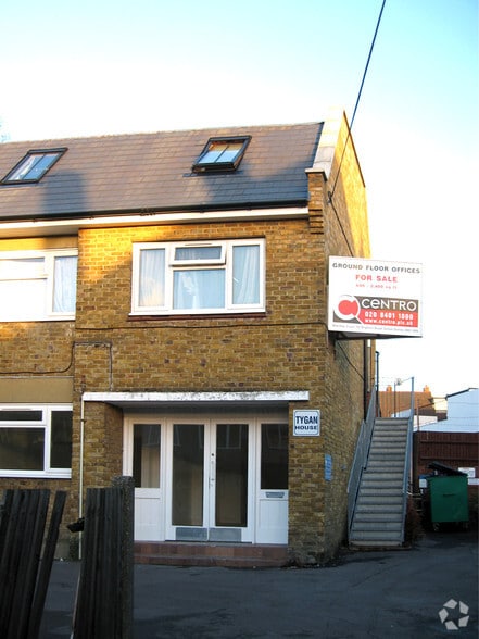 The Broadway, Sutton for sale - Building Photo - Image 3 of 3