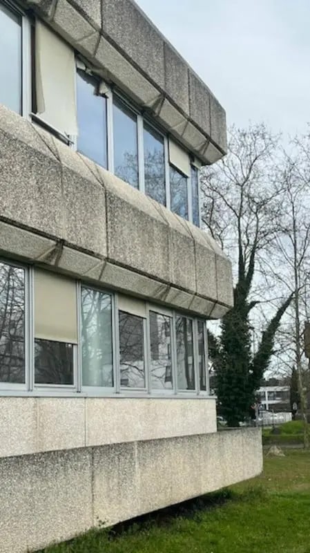 Location Bureaux 203 m² - Photo 1