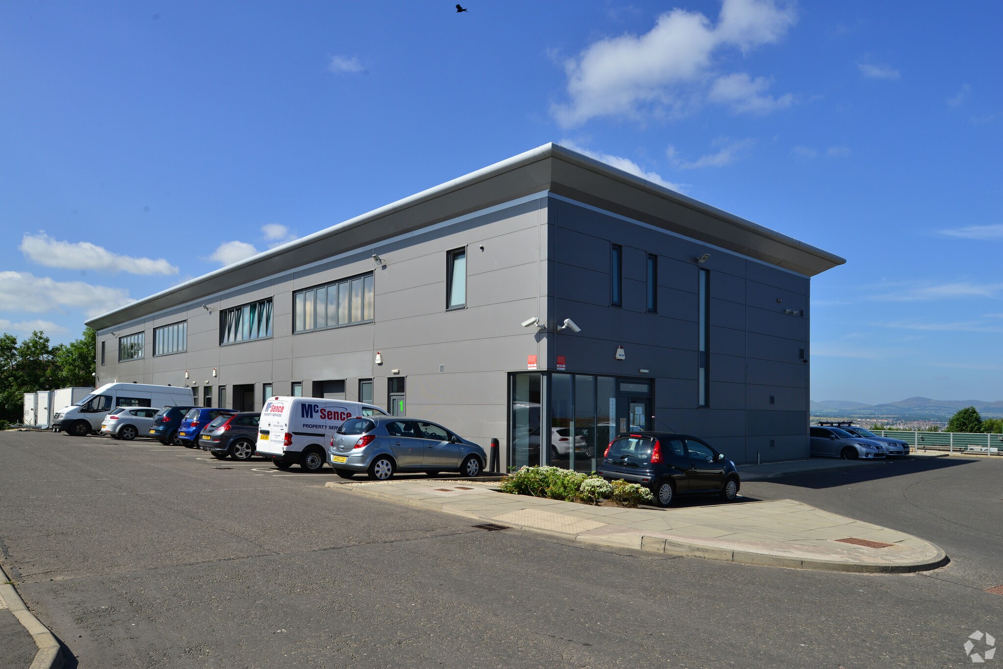 32 Sycamore Rd, Dalkeith for sale Primary Photo- Image 1 of 1