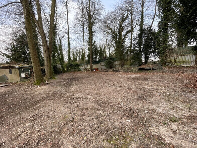 Elston Ln, Shrewton to rent - Building Photo - Image 1 of 3