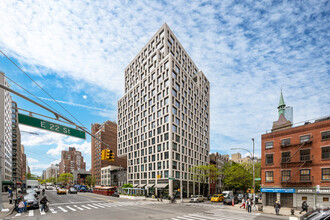 276 Third Avenue, New York, NY for sale Building Photo- Image 1 of 1