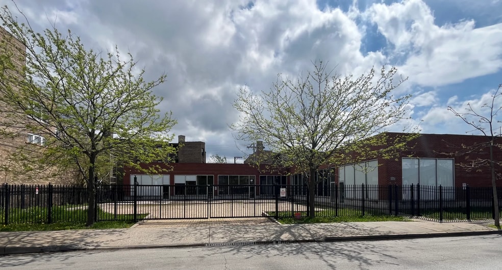 1741 W 79th St, Chicago, IL for sale - Building Photo - Image 1 of 3