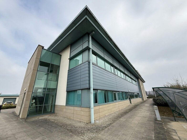 Peel Ave, Wakefield to rent - Building Photo - Image 2 of 3