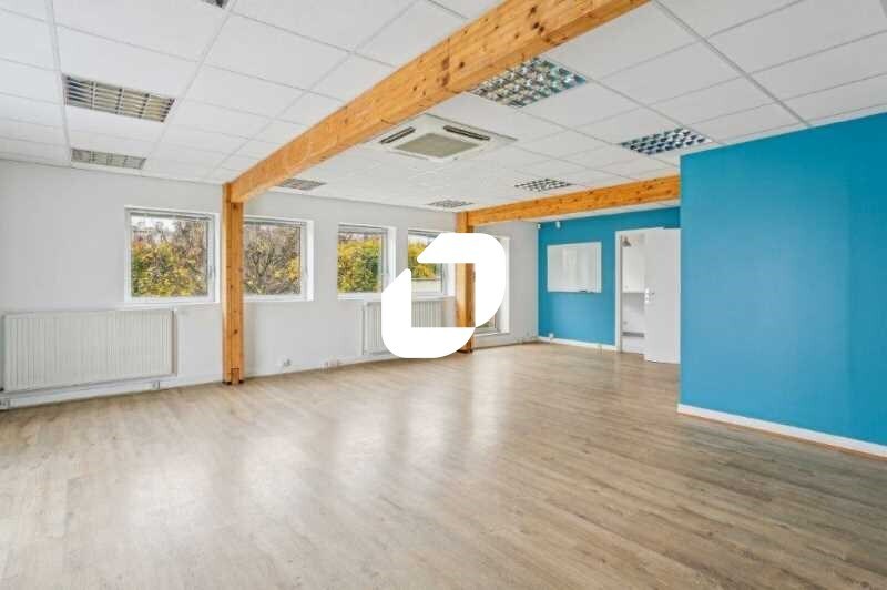Office in Suresnes to rent - Interior Photo - Image 3 of 9