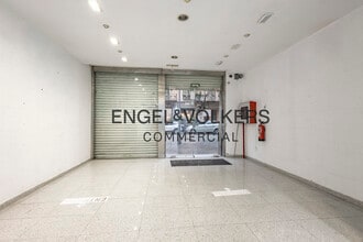 Retail in Barcelona, Barcelona to rent Interior Photo- Image 1 of 29