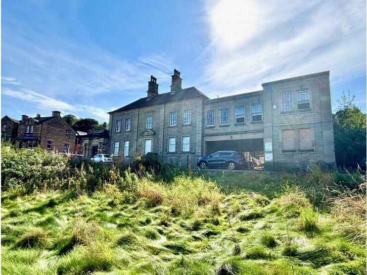 8 Snitterton Rd, Matlock for sale Primary Photo- Image 1 of 1