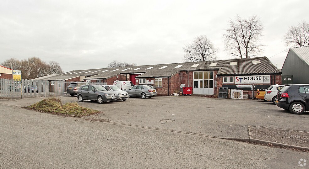 Causeway Ave, Warrington for sale - Primary Photo - Image 1 of 1