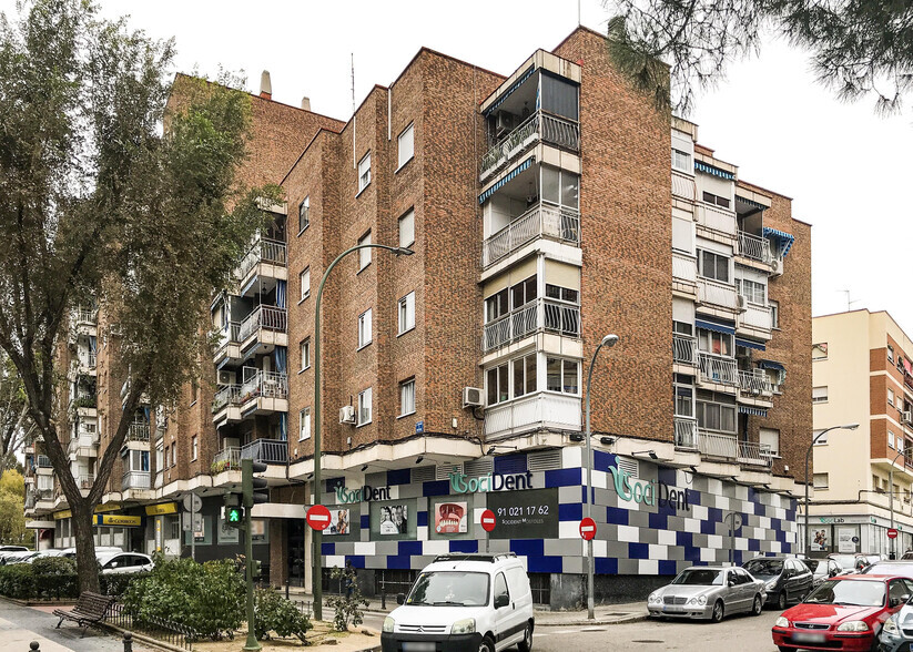 Calle Sevilla, 10, Móstoles, Madrid for rent - Primary Photo - Image 1 of 2