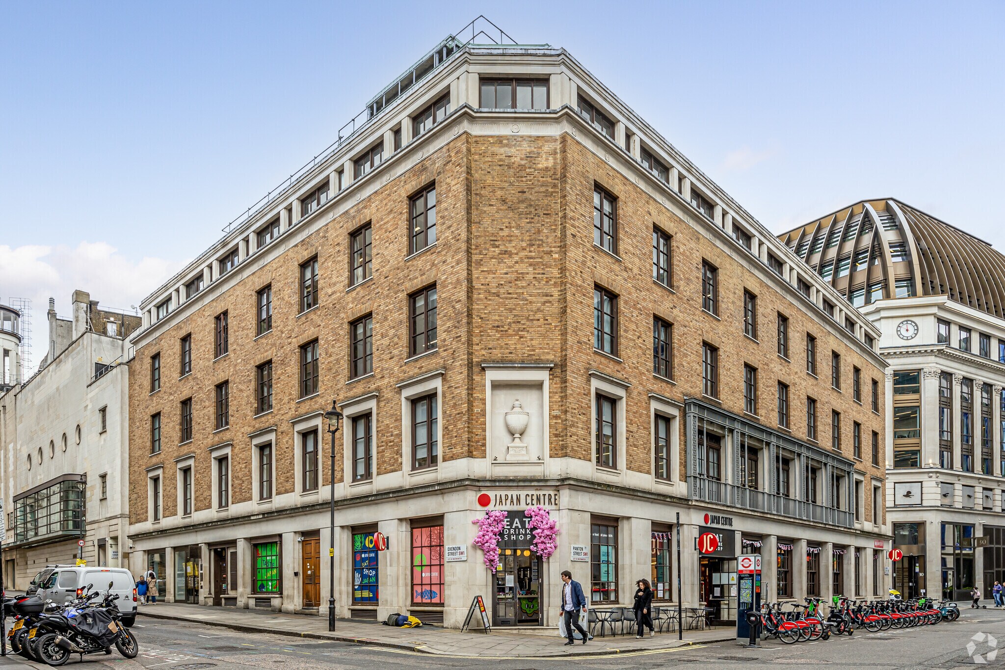 26-35 Oxendon St, London for sale Primary Photo- Image 1 of 1