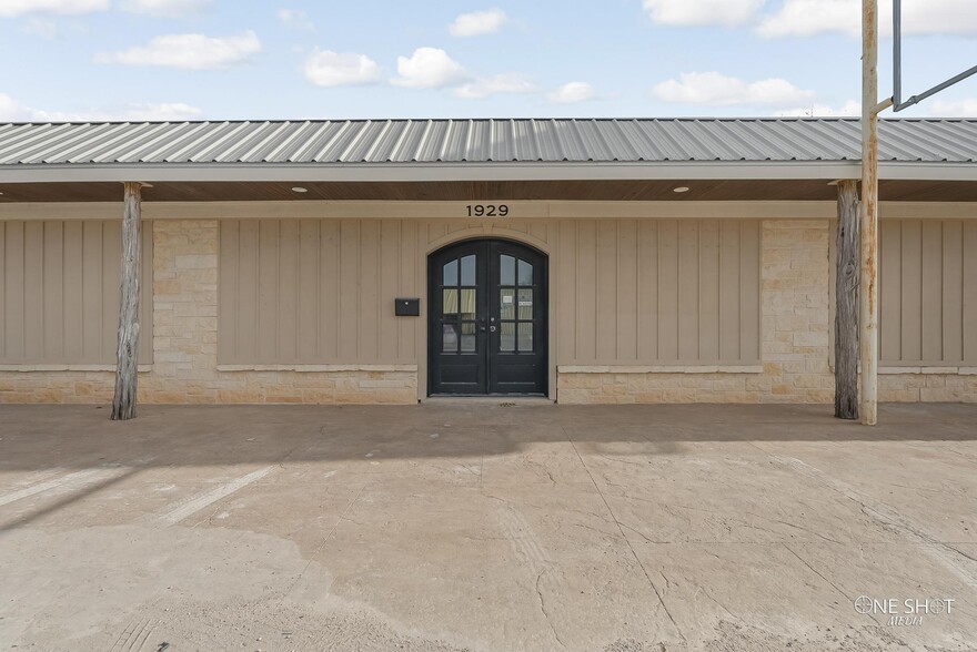 1929 S Treadaway Blvd, Abilene, TX for rent - Primary Photo - Image 1 of 26