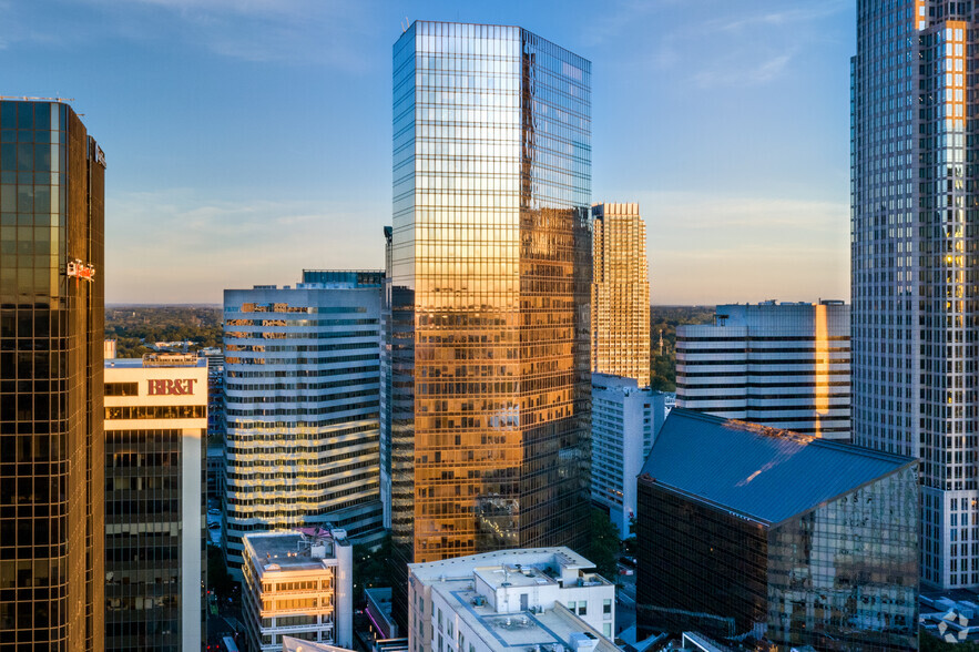 101 S Tryon St, Charlotte, NC for rent - Building Photo - Image 1 of 12