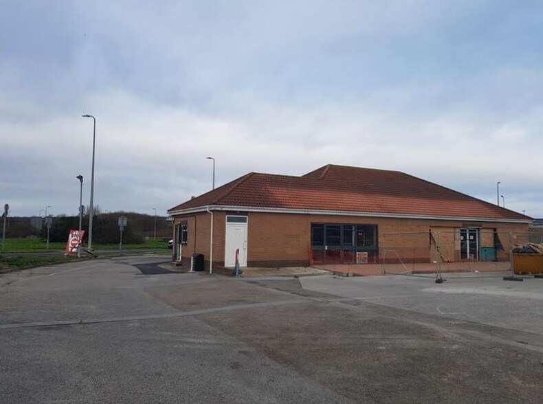 Pemberton Rd, Llanelli for sale - Primary Photo - Image 1 of 1