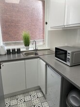 22-28 Wood St, Doncaster to rent Interior Photo- Image 2 of 3